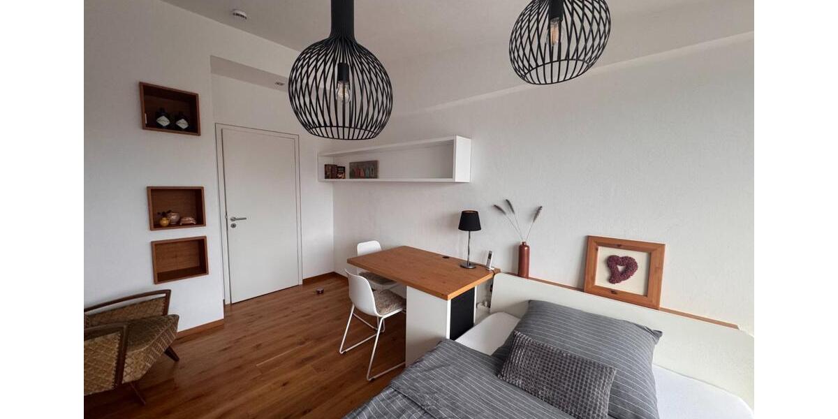 Dachgeschoßwohnung Aschaffenburg Damm - 1 Zimmer, 33 m&sup2;, 820&euro; | Angebot:24361577