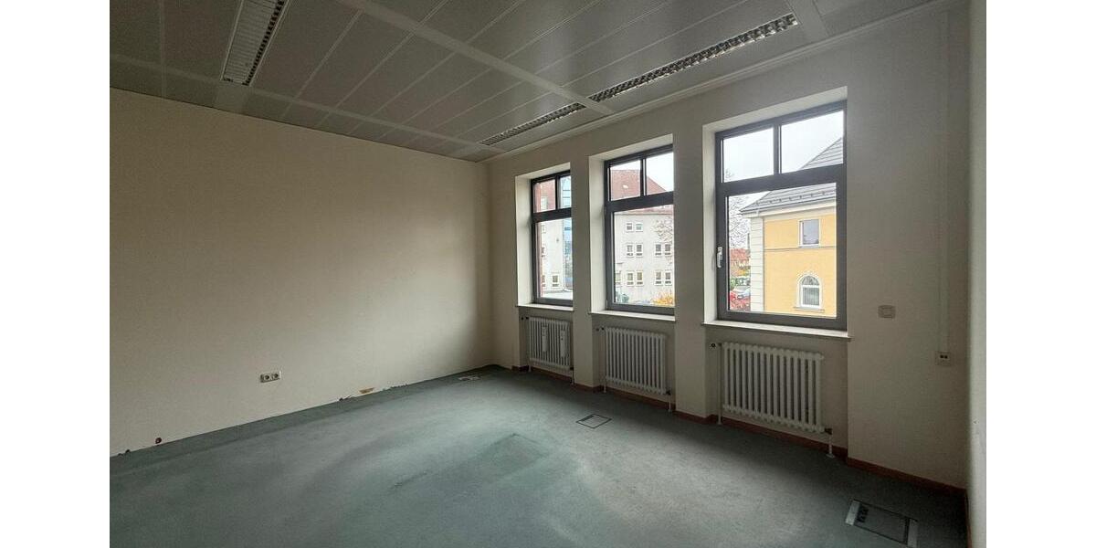 Gewerbeobjekt Selb - 4.125&euro; | Angebot:18262768