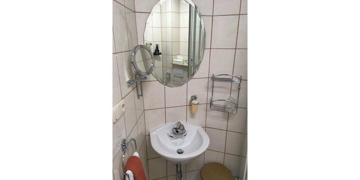 Etagenwohnung Bonn Bad Godesberg - 1 Zimmer, 25 m&sup2;, 590&euro; | Angebot:24867657
