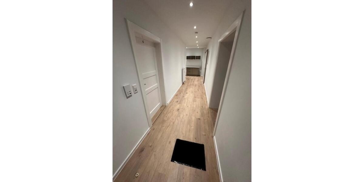 Wohnen auf Zeit Nürnberg Gleißhammer - 1 Zimmer, 110 m&sup2;, 550&euro; | Angebot:24387445