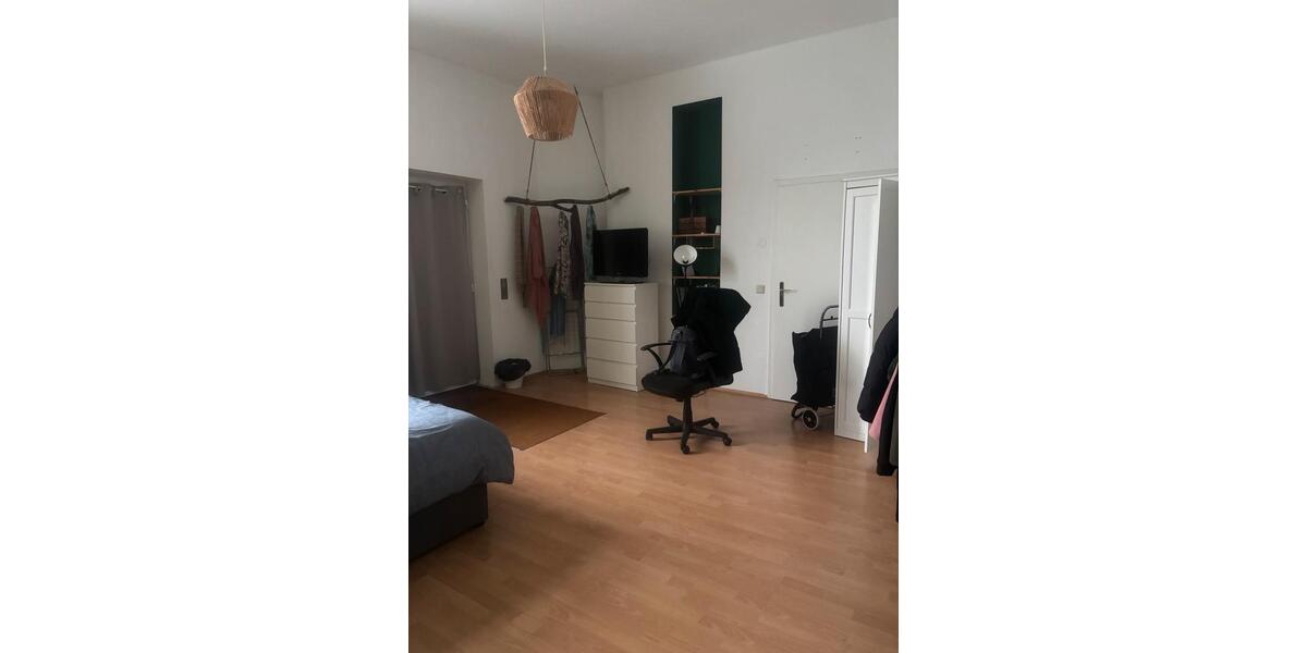 Wohnen auf Zeit Magdeburg - 5 Zimmer, 24 m&sup2;, 373&euro; | Angebot:26610040