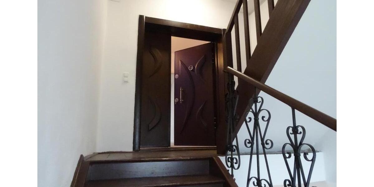 Exclusive Stadtwohnung mit Loggia Erstbezug nach Generalsanierung 5 zimmer