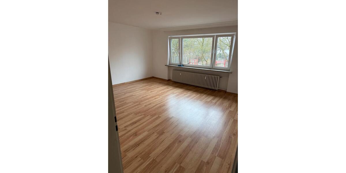 Etagenwohnung Bremen Hemelingen - 3 Zimmer, 75 m&sup2;, 1.100&euro; | Angebot:26496227