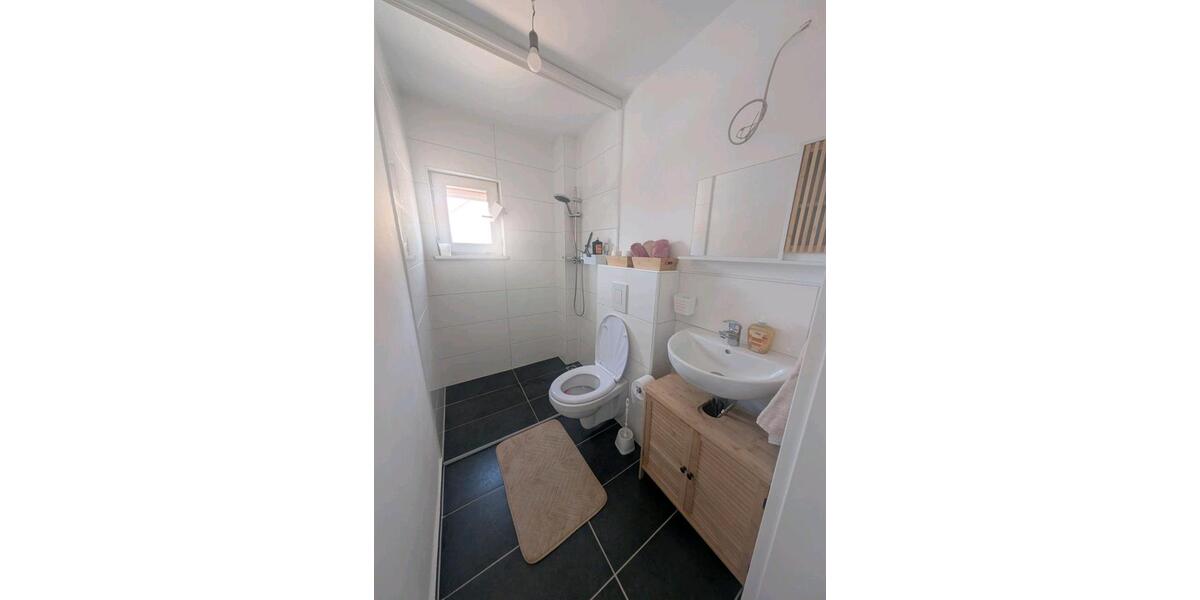 Dachgeschoßwohnung Bergrheinfeld - 3 Zimmer, 65 m&sup2;, 850&euro; | Angebot:25222866