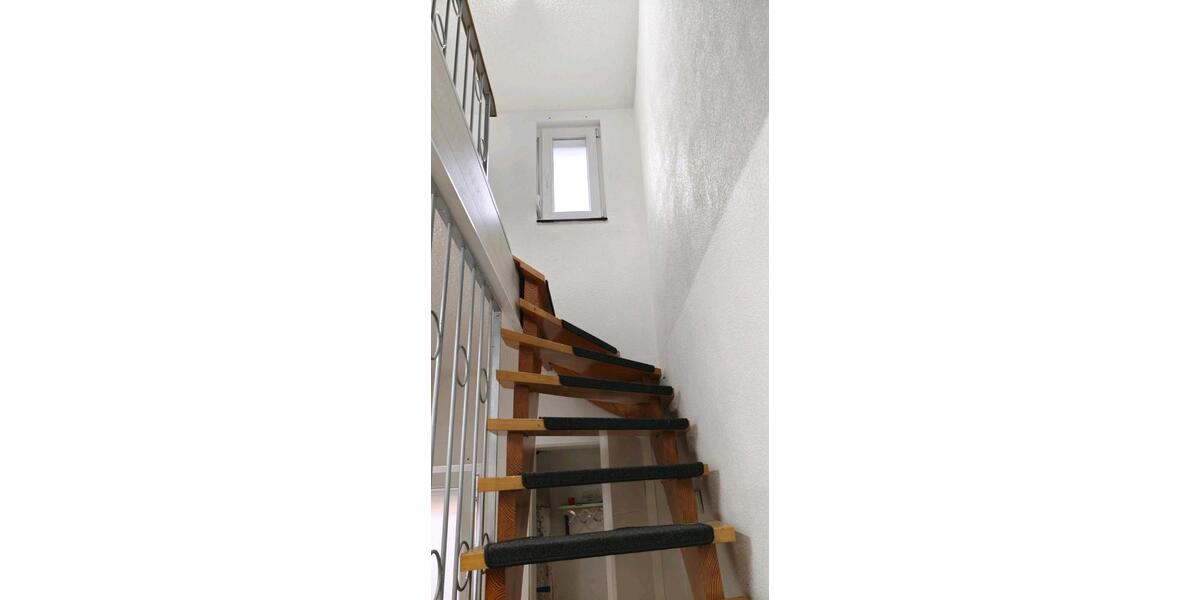 Einfamilienhaus Albstadt Gemarkung Onstmettingen - 2 Zimmer, 130 m&sup2;, 1.100&euro; | Angebot:26592163