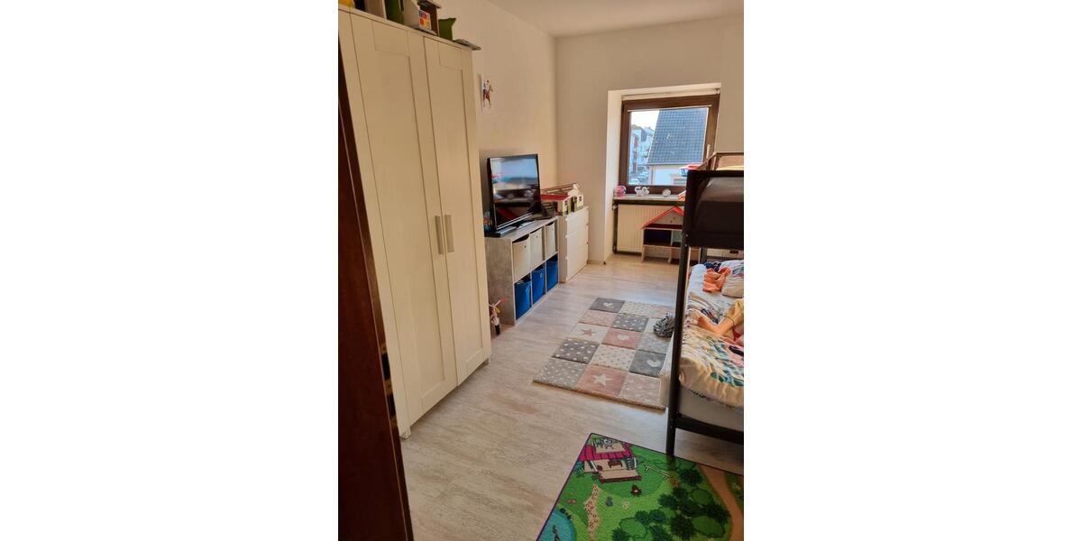 Etagenwohnung Dillingen (Saar) - 4 Zimmer, 120 m&sup2;, 710&euro; | Angebot:25977448