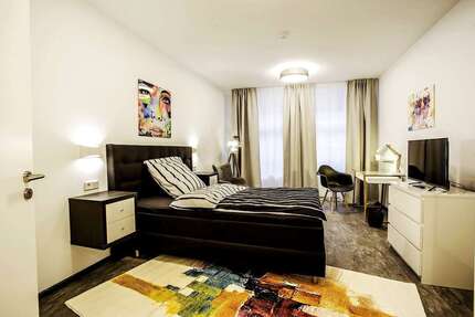 Zimmer Frankfurt Bahnhofsviertel - 6 Zimmer, 680&euro; | Angebot:26758640