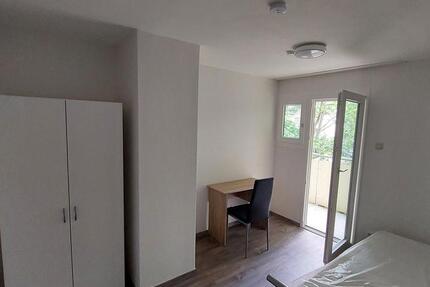 Möbliertes WG Zimmer mit Balkon in Heilbronn zimmer