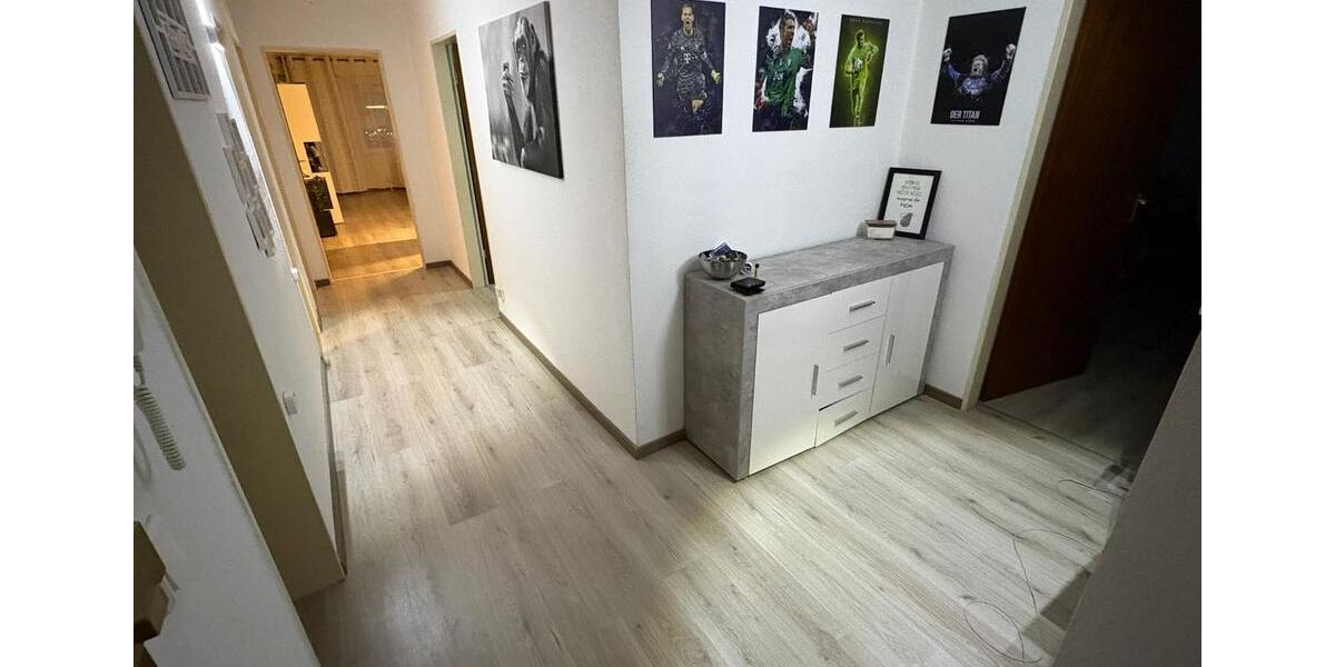 Etagenwohnung Traunreut Irsing - 3 Zimmer, 80 m&sup2;, 980&euro; | Angebot:24678366