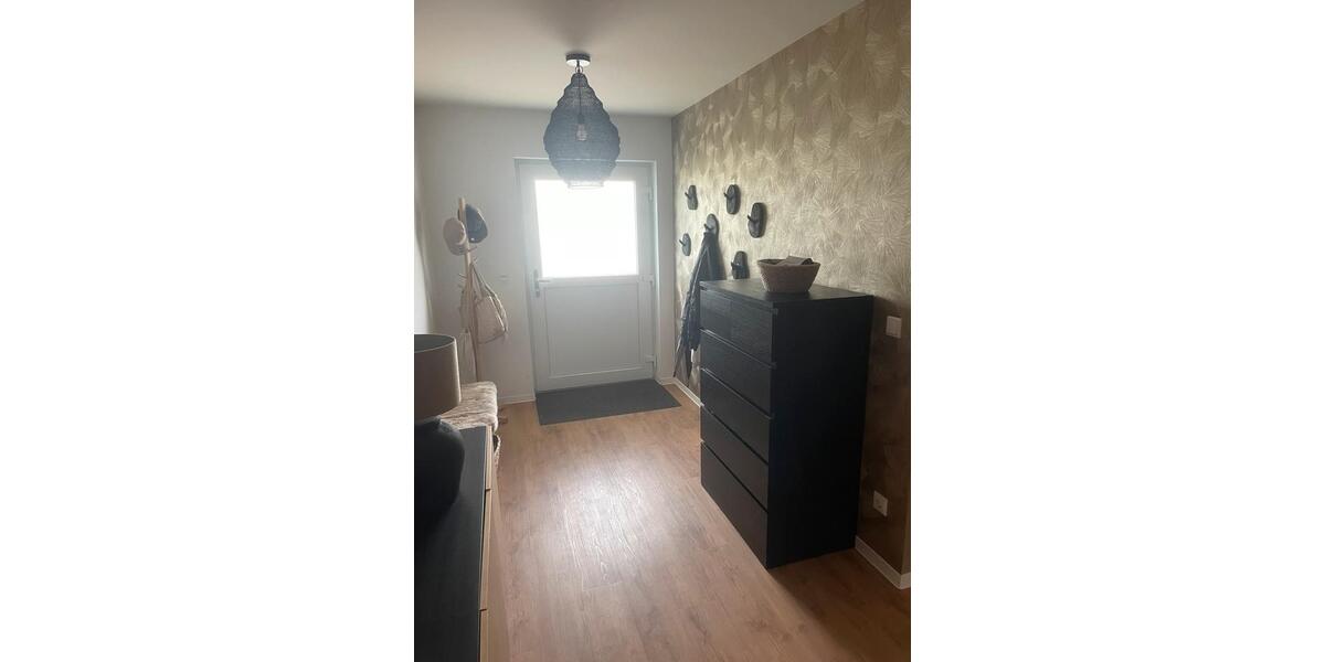 Erdgeschoßwohnung Rechlin - 4 Zimmer, 130 m&sup2;, 1.100&euro; | Angebot:24946710