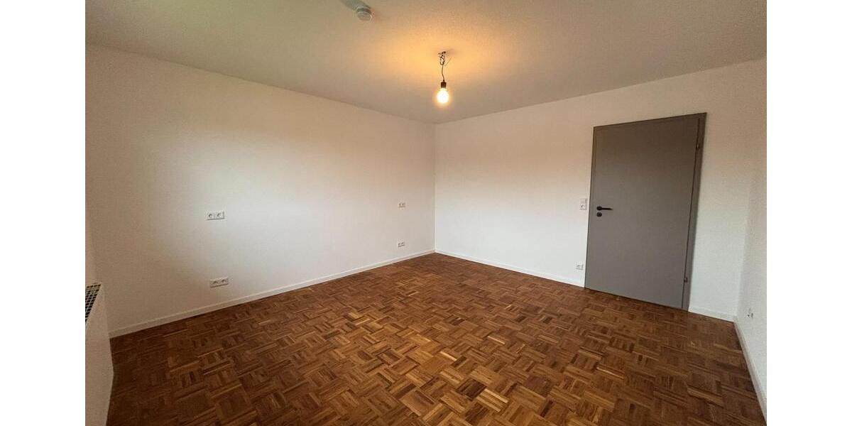 Erdgeschoßwohnung Schefflenz - 4 Zimmer, 92 m&sup2;, 940&euro; | Angebot:25017185