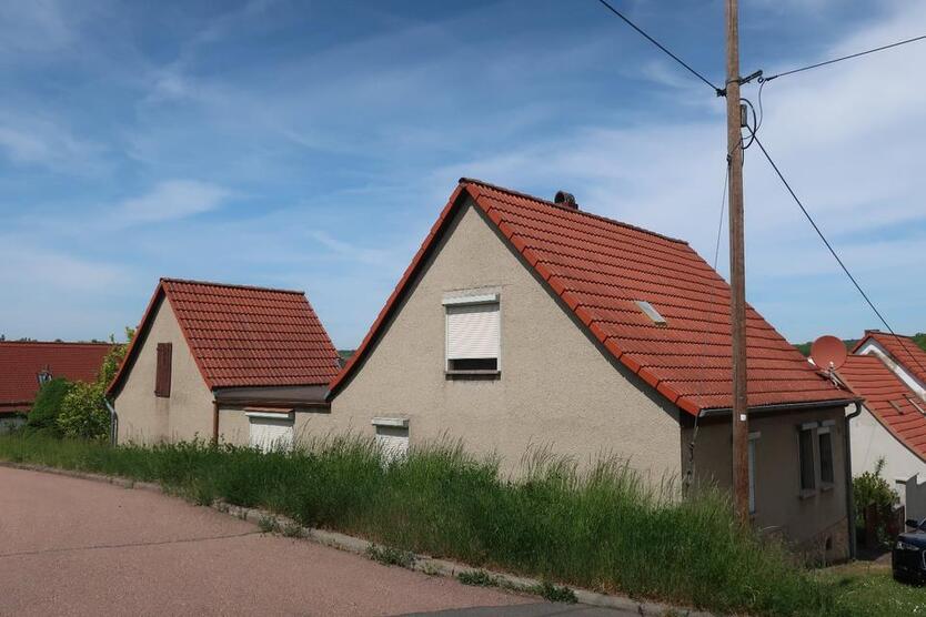ruhig wohnen nähe Eisleben mit Wintergarten Garage und 6 Zimmer