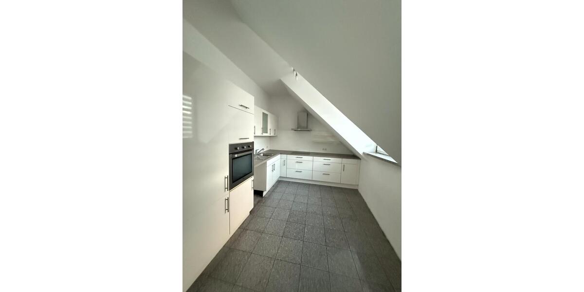 4-Zimmer Etagenwohnung mit Stellplatz mitten in der Stadt ALZEY 4 zimmer