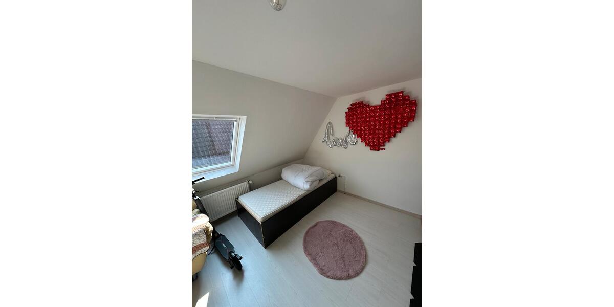 Dachgeschoßwohnung Altenstadt - 2 Zimmer, 95 m&sup2;, 1.200&euro; | Angebot:25837989