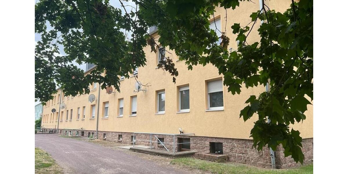 Erdgeschoßwohnung Zörbig - 3 Zimmer, 64 m&sup2;, 430&euro; | Angebot:26096236