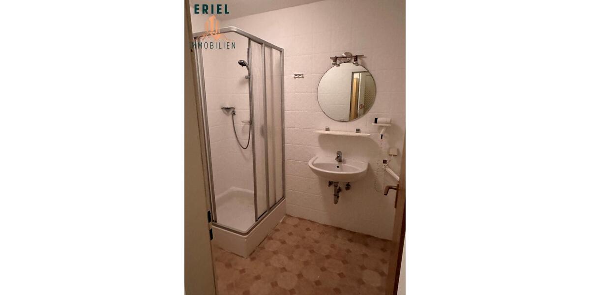 Wohnen auf Zeit Friedeburg - 10 Zimmer, 20 m&sup2;, 45&euro; | Angebot:18664278