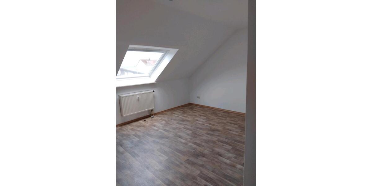 Etagenwohnung Freihung - 4 Zimmer, 90 m&sup2;, 700&euro; | Angebot:26089265