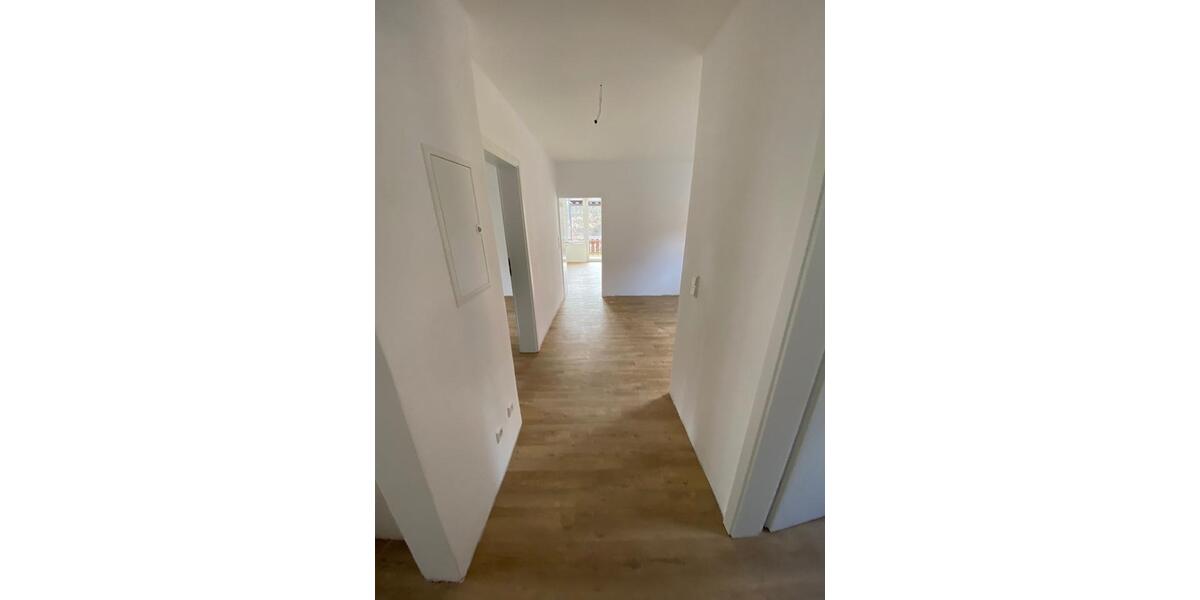 Erdgeschoßwohnung Waldshut-Tiengen Tiengen - 3.5 Zimmer, 86 m&sup2;, 850&euro; | Angebot:25858037