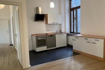 Wohnung Wiesbaden - 2 Zimmer, 85 m&sup2;, 880&euro; | Angebot:24846016