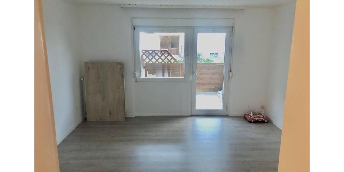 Erdgeschoßwohnung Holzminden - 3 Zimmer, 64 m&sup2;, 635&euro; | Angebot:24874706