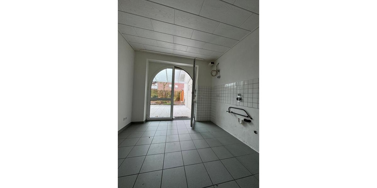Erdgeschoßwohnung Verl - 3 Zimmer, 110 m&sup2;, 1.100&euro; | Angebot:26566426