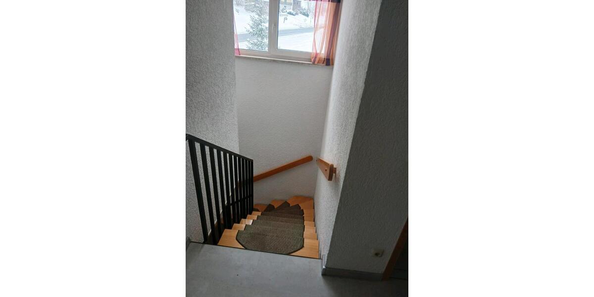Etagenwohnung Warmensteinach - 5 Zimmer, 150 m&sup2;, 800&euro; | Angebot:24715070