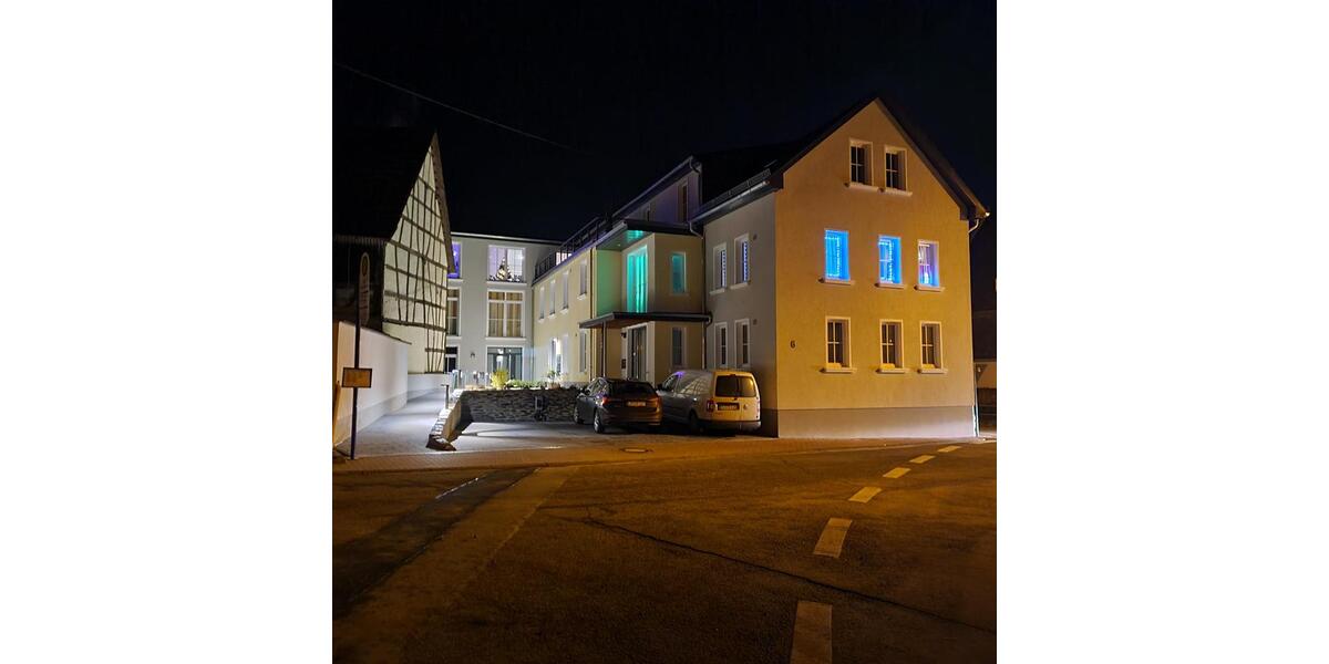 einmalige Terrassenwohnung mit Einbauküche ab 1.4.2026 2.5 zimmer