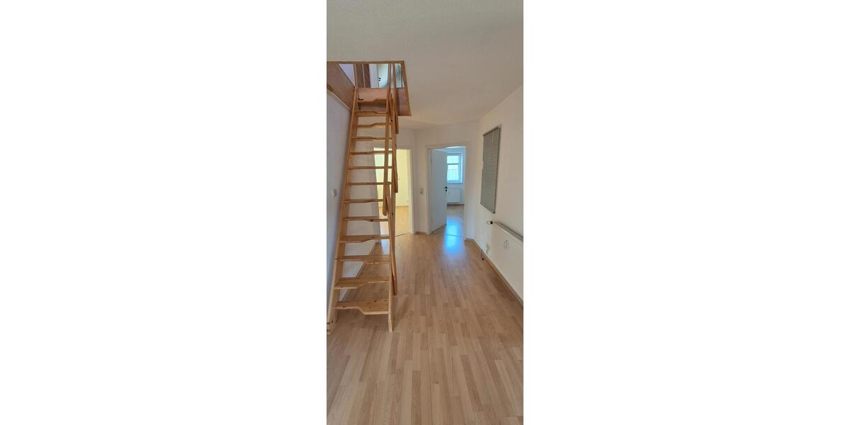 Dachgeschoßwohnung Wittmund - 3 Zimmer, 80 m&sup2;, 600&euro; | Angebot:26621129