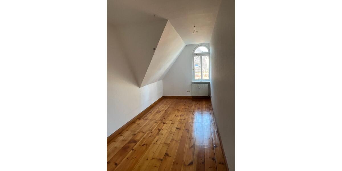 Wohnen auf Zeit Coburg - 3 Zimmer, 150 m&sup2;, 400&euro; | Angebot:26066296