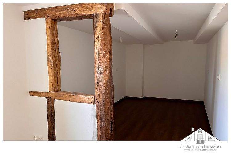 Etagenwohnung Wismar Altstadt - 2 Zimmer, 87 m&sup2;, 872&euro; | Angebot:25747416