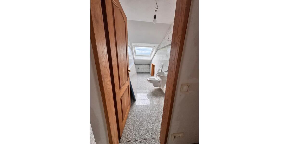 Etagenwohnung Sinzig - 3 Zimmer, 87 m&sup2;, 1.100&euro; | Angebot:26568282