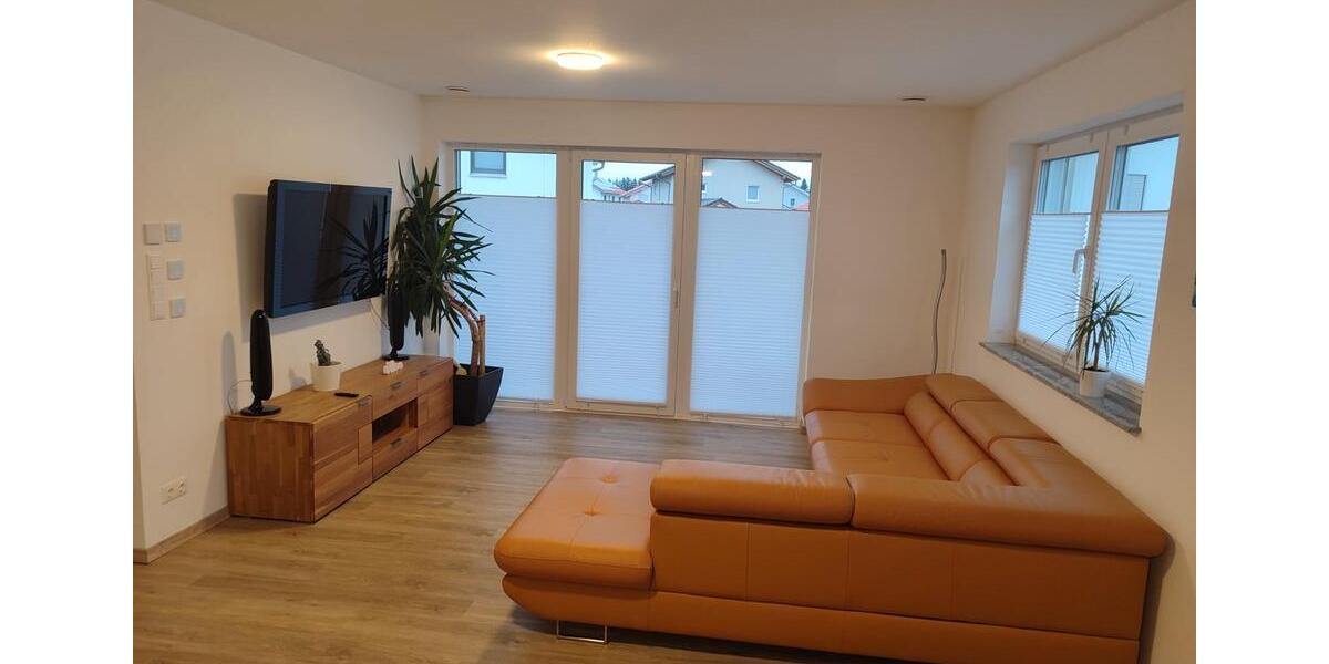 Etagenwohnung Traunreut Irsing - 2 Zimmer, 68 m&sup2;, 1.080&euro; | Angebot:26363036
