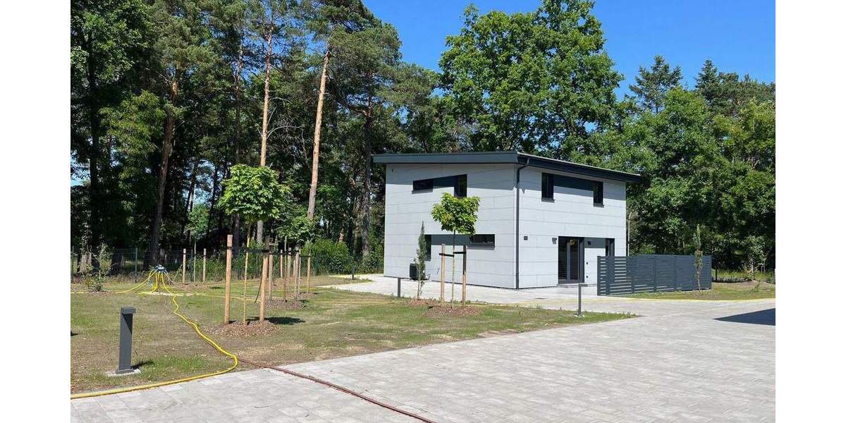 Einfamilienhaus Schwerin - 4 Zimmer, 139 m&sup2;, 2.100&euro; | Angebot:25262671