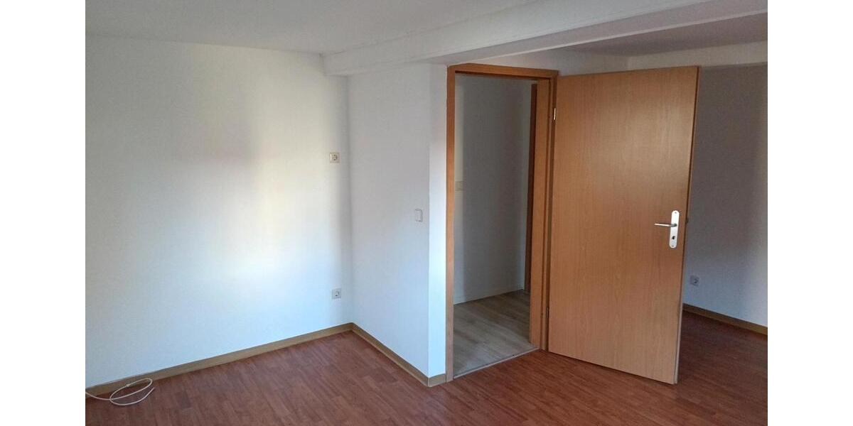Einfamilienhaus Hammelburg - 9 Zimmer, 113 m&sup2;, 650&euro; | Angebot:26432102