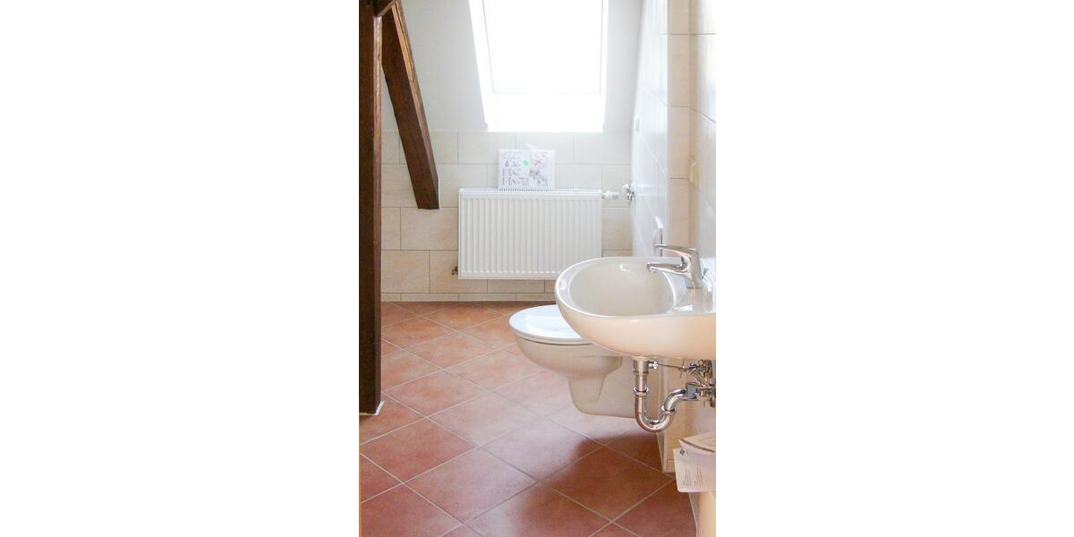 Dachgeschoßwohnung Oschersleben (Bode) - 2 Zimmer, 50 m&sup2;, 328&euro; | Angebot:26556575