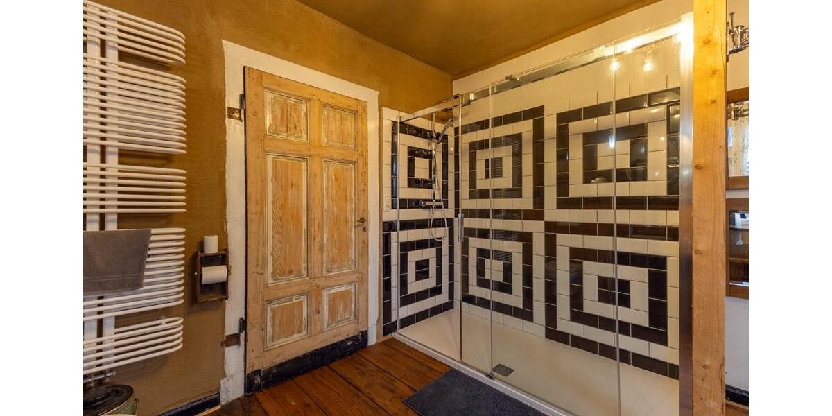 Wohnen auf Zeit Wermelskirchen - 3 Zimmer, 120 m&sup2;, 110&euro; | Angebot:24729227