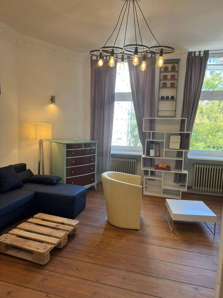 1,5 Zimmer möbliert Bergmannkiez .1250€. Gas Strom includiert. Befristet auf 12 Monate Mietdauer