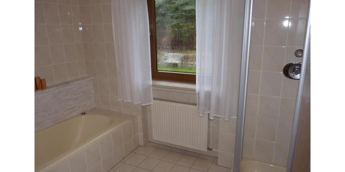 Etagenwohnung Mengkofen - 3 Zimmer, 130 m&sup2;, 1.080&euro; | Angebot:24817912