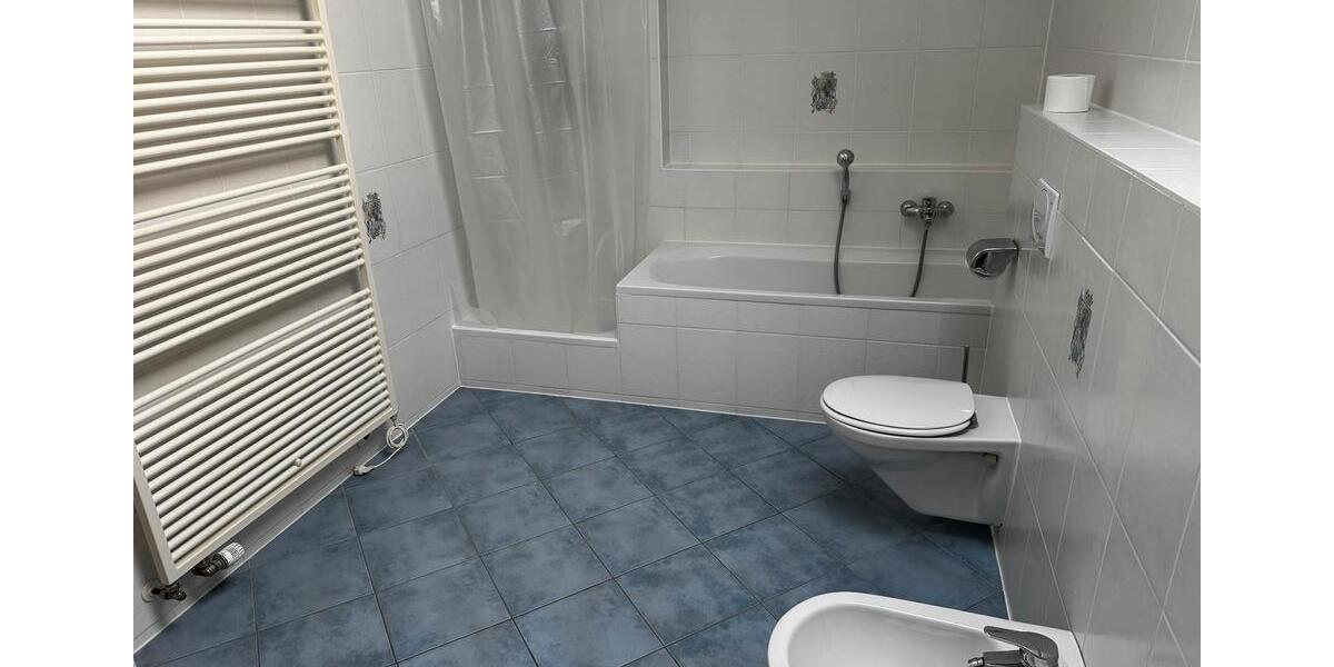 Dachgeschoßwohnung Buckenhof - 4 Zimmer, 117 m&sup2;, 1.550&euro; | Angebot:24432989