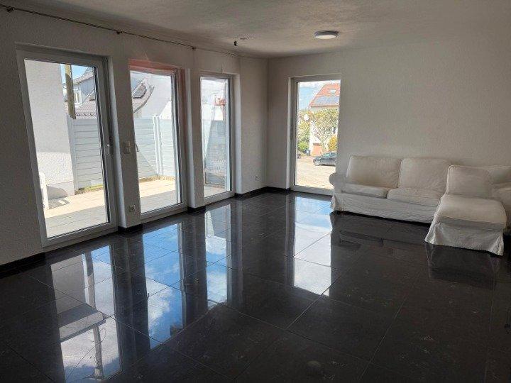 Einfamilienhaus Mössingen - 7 Zimmer, 165 m&sup2;, 1.600&euro; | Angebot:26223808