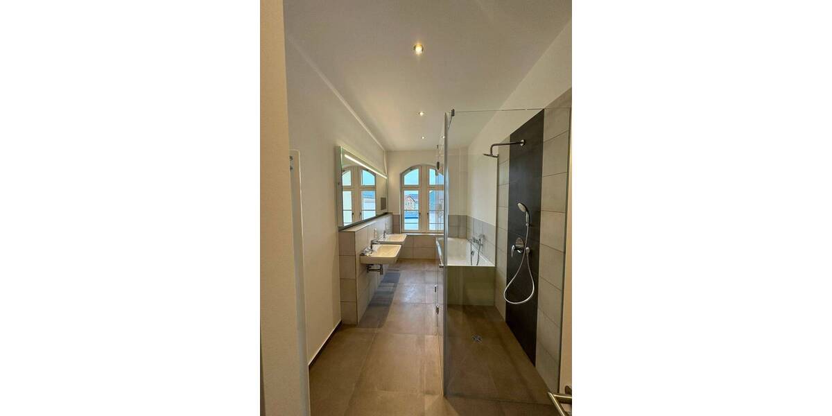 Etagenwohnung Rochlitz - 3 Zimmer, 101 m&sup2;, 915&euro; | Angebot:26156494