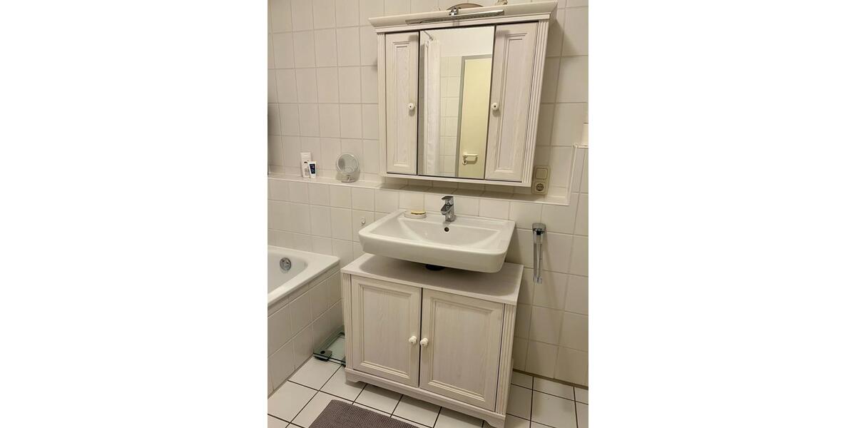 Etagenwohnung Rastede - 2 Zimmer, 74 m&sup2;, 880&euro; | Angebot:25415066