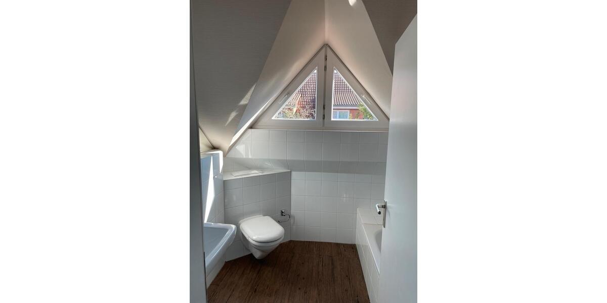 Reihenhaus Isernhagen - 4 Zimmer, 130 m&sup2;, 1.560&euro; | Angebot:23435857