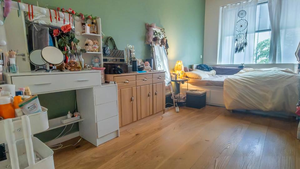Etagenwohnung Berlin Friedrichshain-Kreuzberg - 5 Zimmer, 160 m&sup2;, 1.170&euro; | Angebot:26547421