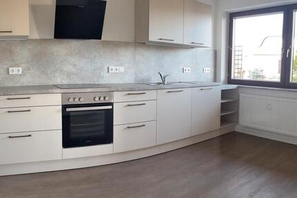 Monzelfeld - frisch renovierte EG-Wohnung 2.5 zimmer