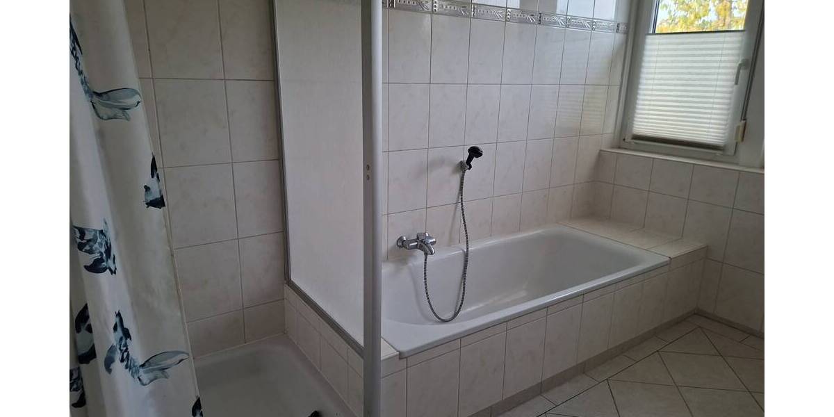 Etagenwohnung Alfhausen - 4 Zimmer, 125 m&sup2;, 620&euro; | Angebot:26155621