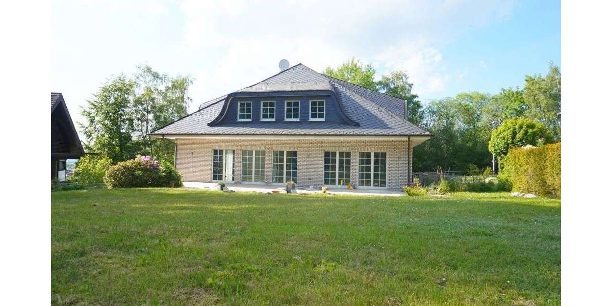 Einfamilienhaus Taunusstein - 5 Zimmer, 300 m&sup2;, 3.500&euro; | Angebot:27013863