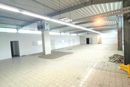 Halle in Aachen 3.375 € 450 m² zimmer