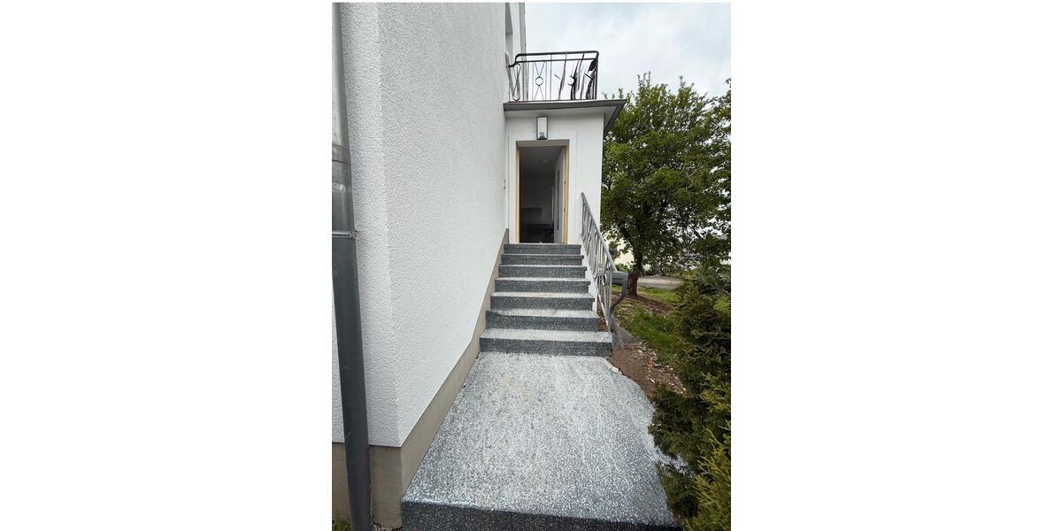 Dachgeschoßwohnung Breuna - 2 Zimmer, 65 m&sup2;, 690&euro; | Angebot:26637942