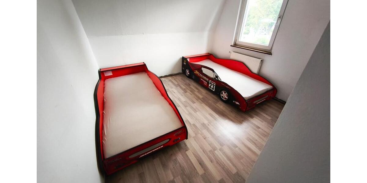 Etagenwohnung Mülsen - 3 Zimmer, 75 m&sup2;, 399&euro; | Angebot:24814201